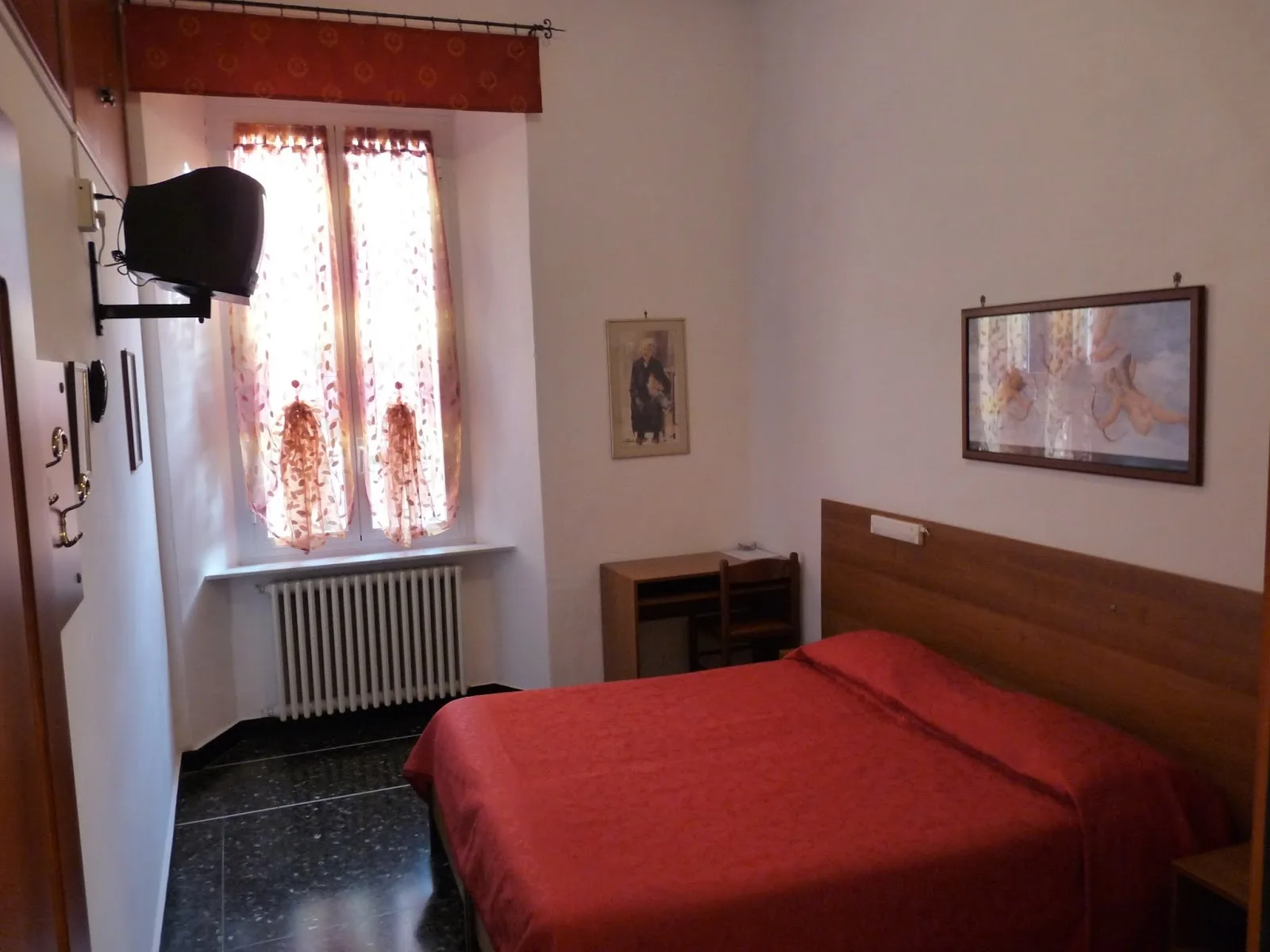 Hotel Triestina, Noli