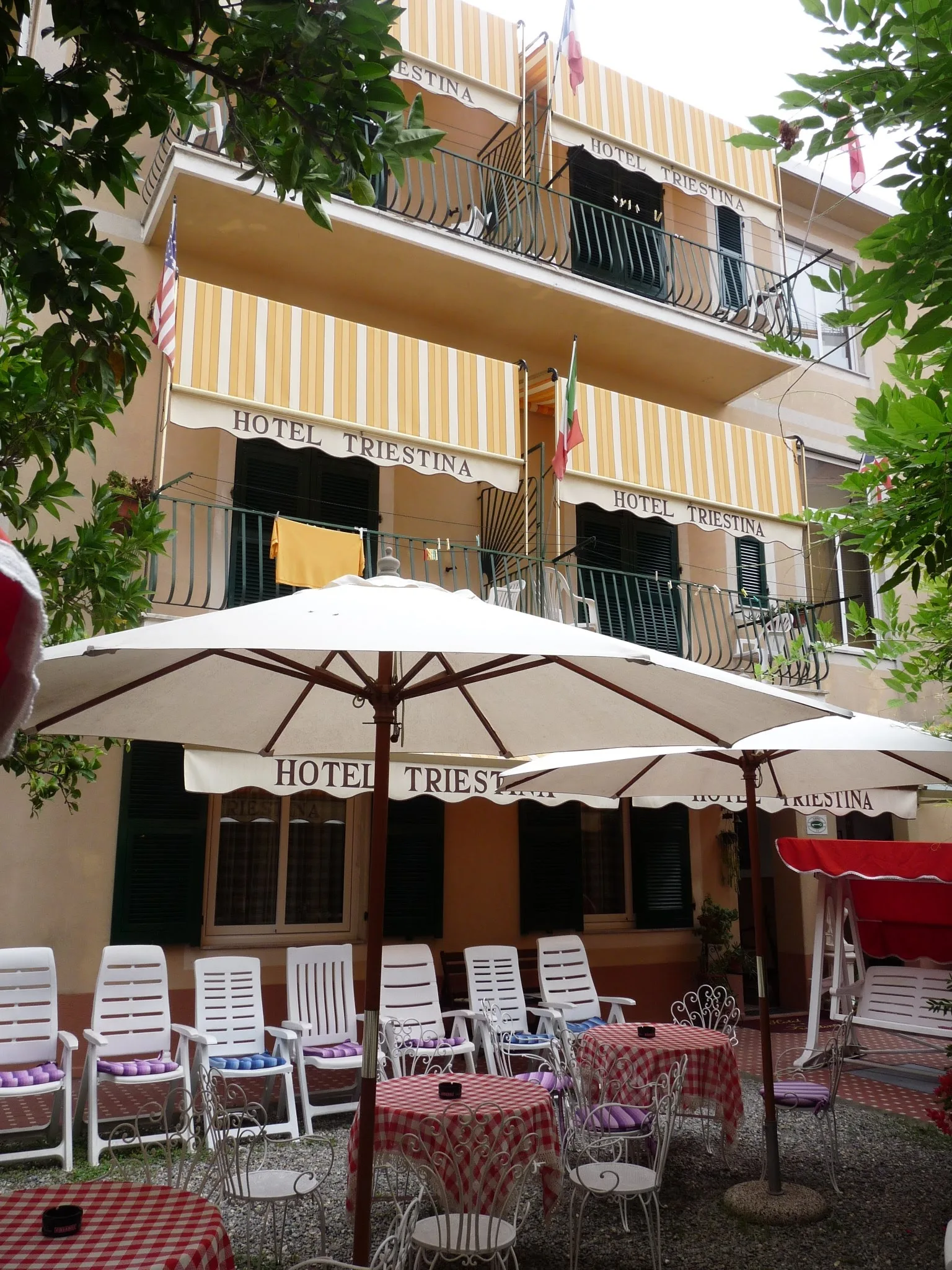 Hotel Triestina, Noli