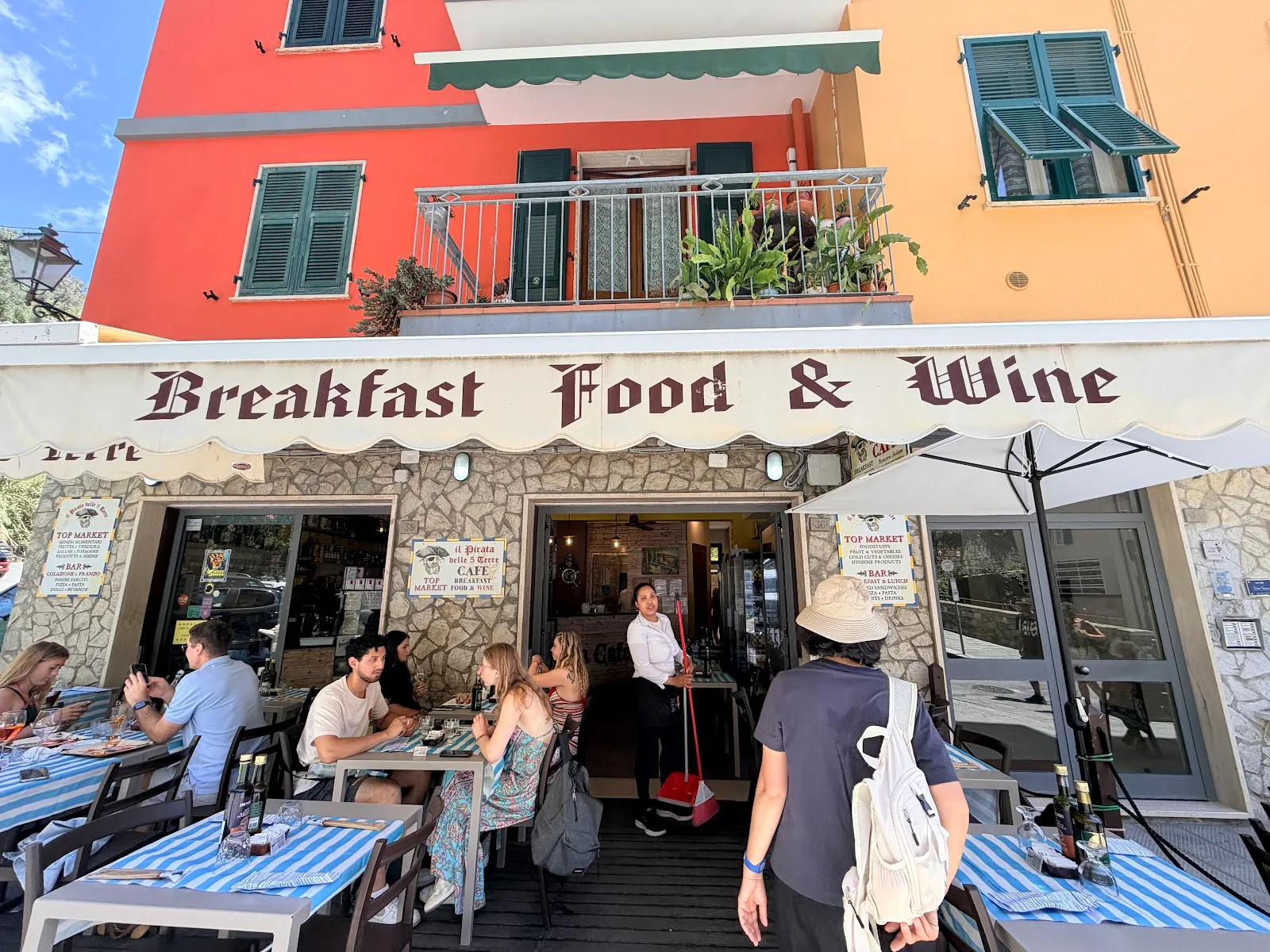Il Pirata delle Cinque Terre, Vernazza
