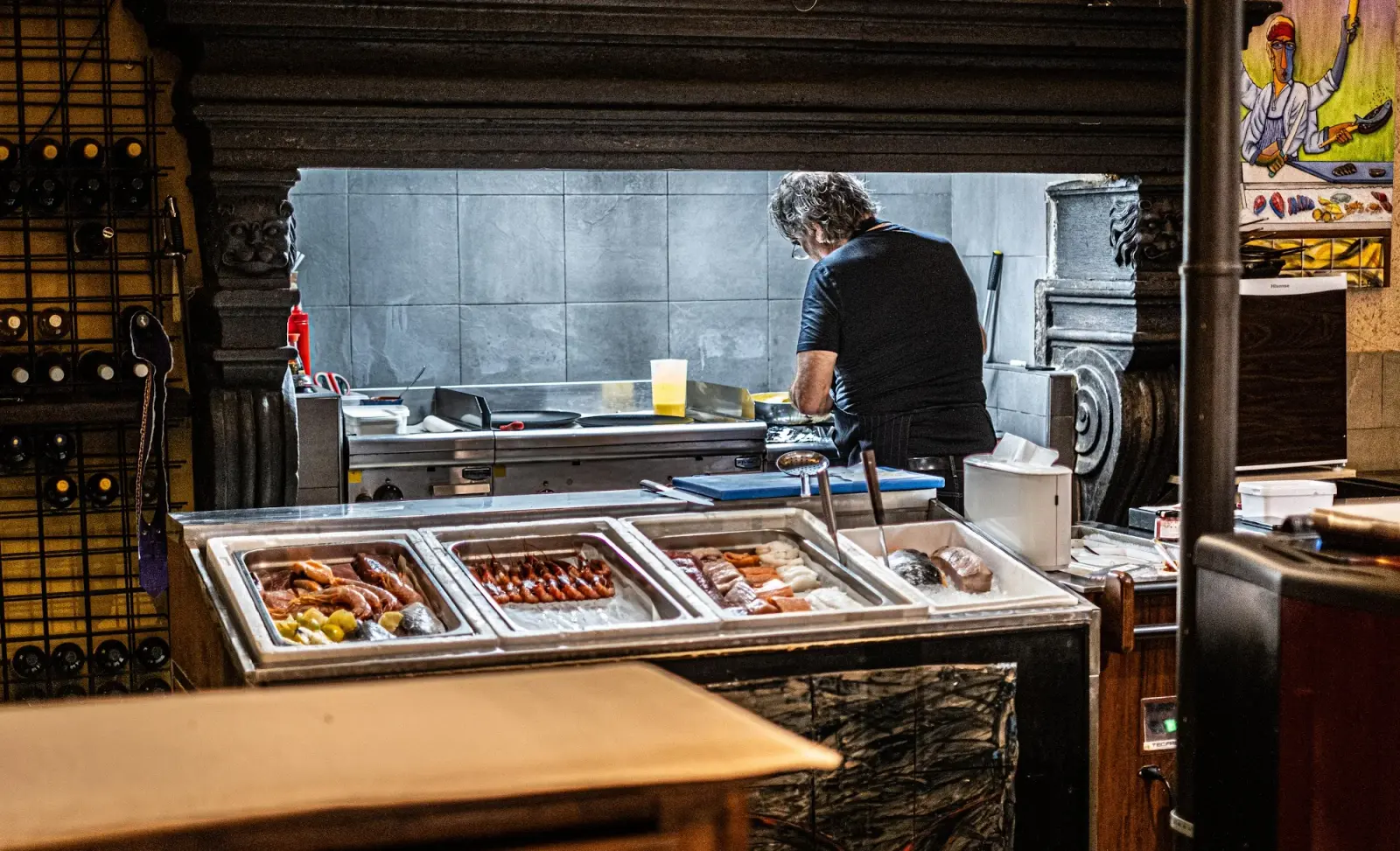 Osteria La Pescheria degli Artisti, Albissola Marina: un plateau di pesce crudo