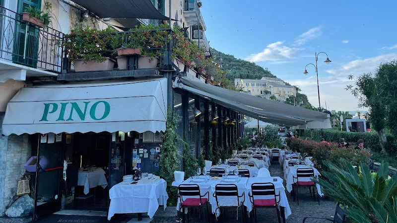 Da Pino L'Originale, Noli: piatti e sala del ristorante