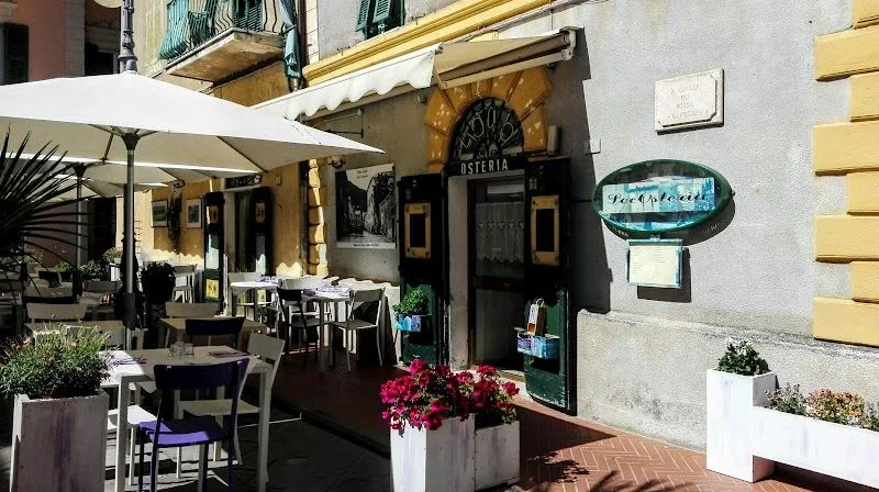 Un piatto servito alla LocOsteria di Pietra Ligure