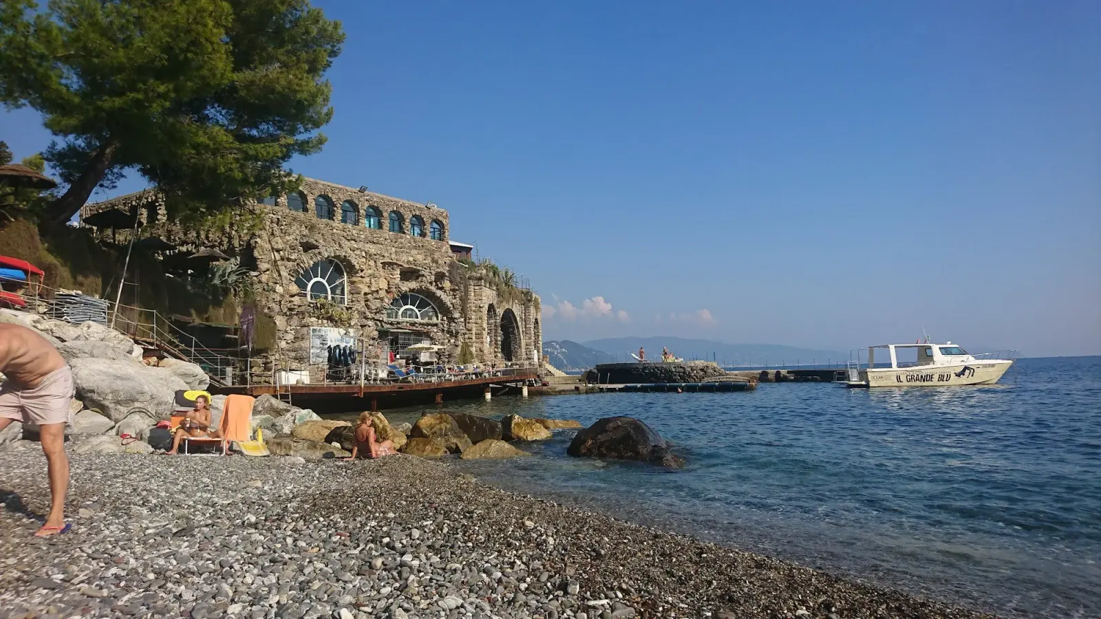 La costa di Santa Margherita Ligure con il golfo del Tigullio sullo sfondo, vista panoramica