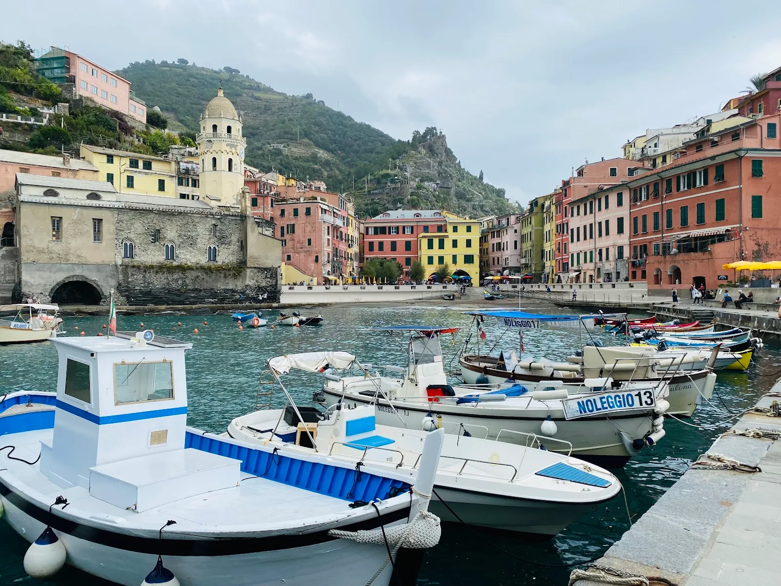 Spiaggetta del porto di Vernazza